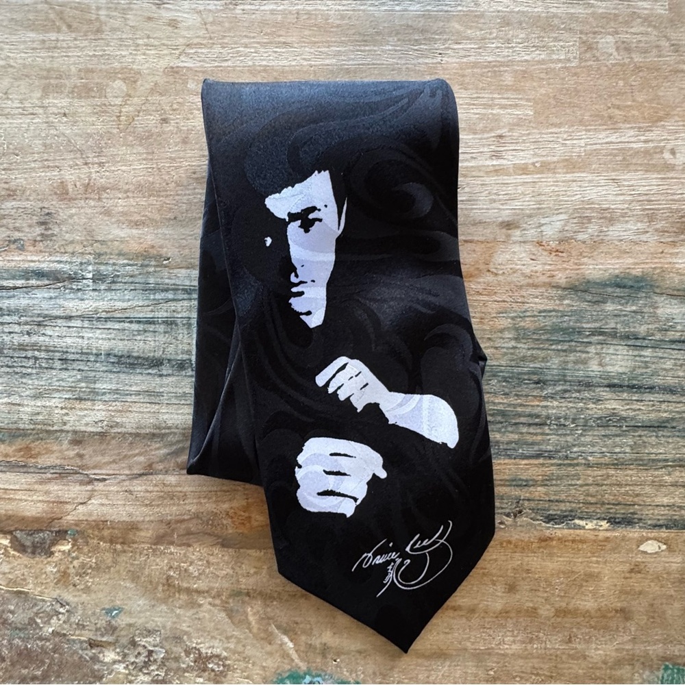 Black Silk Bruce Lee Martial Arts Legend Graphic Men's Neck Tie